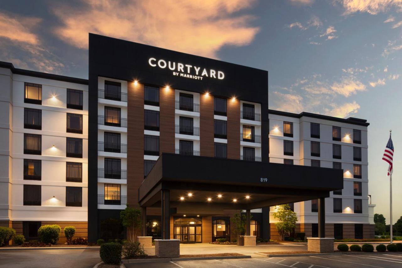 Courtyard Louisville Airport Bagian luar foto