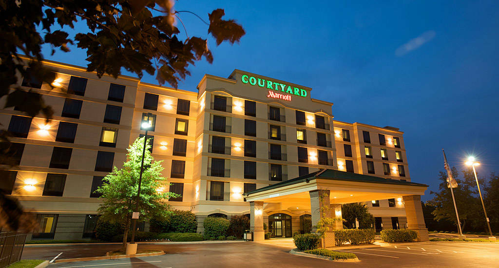 Courtyard Louisville Airport Bagian luar foto